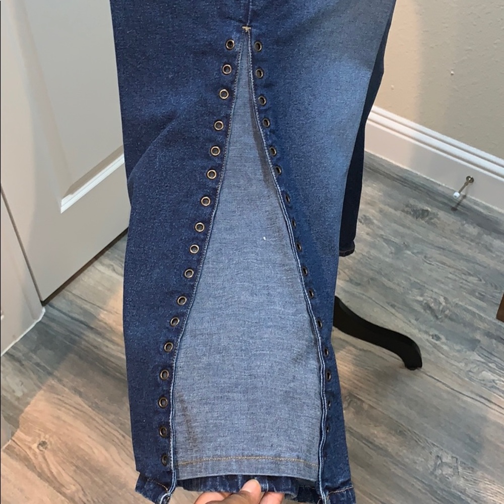 Jeans - Picture 3 of 6